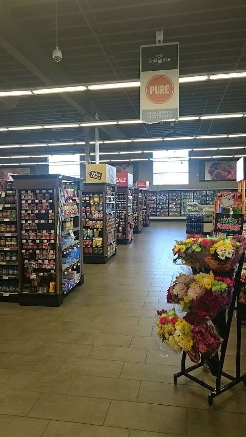 Co-op, Neepawa Food Store